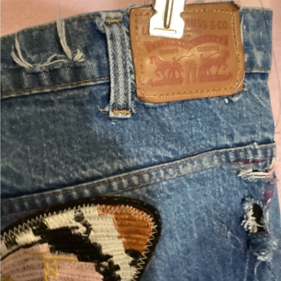 Vintage levi with butterfly patch - Picture 3 of 3